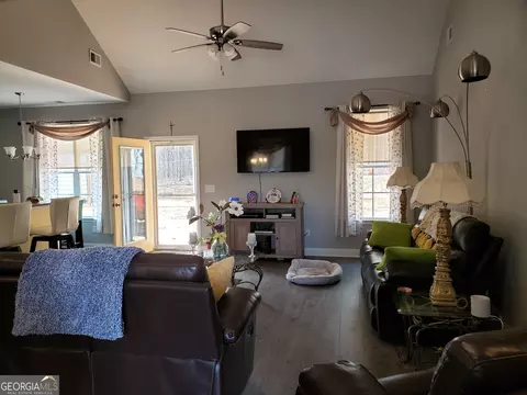110 Sampson Ct, Covington, GA 30016 photo 3