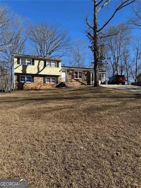 4139 Chickasaw Trl, Douglasville, GA 30135