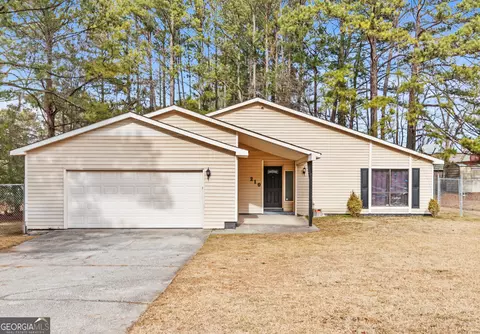 210 Imad Ct, Fairburn, GA 30213