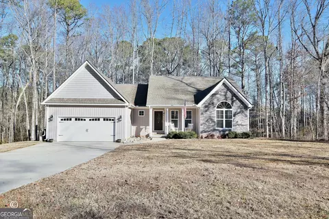 123 Churchill Ct, Lagrange, GA 30241
