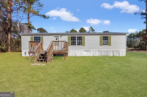 126 Barn Road Cir, Jesup, GA 31545