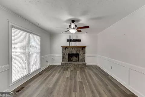 1530 Plunketts Rd, Buford, GA 30519 photo 8