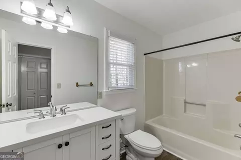 1530 Plunketts Rd, Buford, GA 30519 photo 31