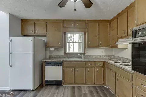 1530 Plunketts Rd, Buford, GA 30519 photo 20