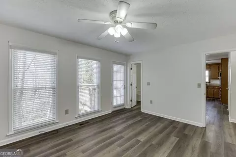 1530 Plunketts Rd, Buford, GA 30519 photo 22