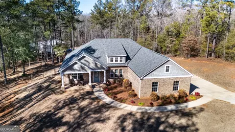 339 Marsh Rd, West Point, GA 31833