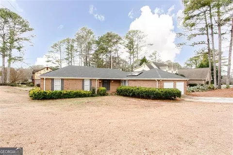 854 Carlisle Rd, Stone Mountain, GA 30083