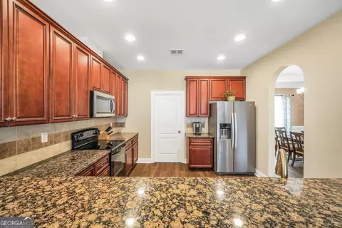 109 Natures Pointe Dr, Hampton, GA 30228 photo 26