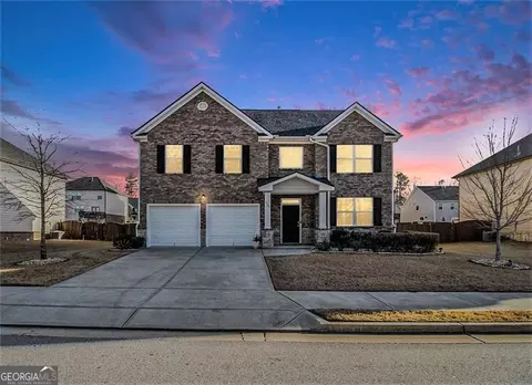 2784 Cypress Dr, Loganville, GA 30052