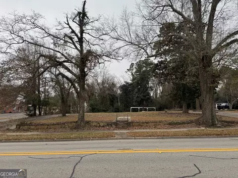 421 W Church St, Sandersville, GA 31082