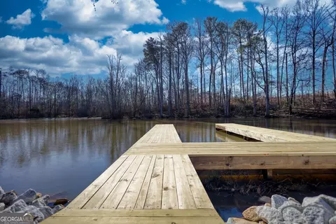 221 Cherokee Dr, Jackson, GA 30233 photo 4