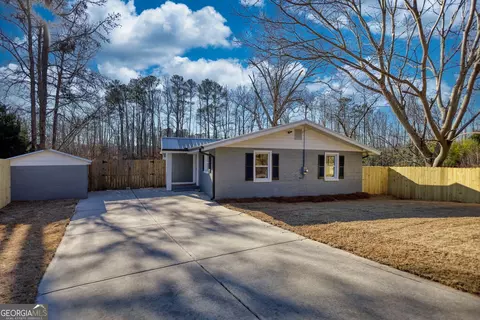 221 Cherokee Dr, Jackson, GA 30233 photo 5