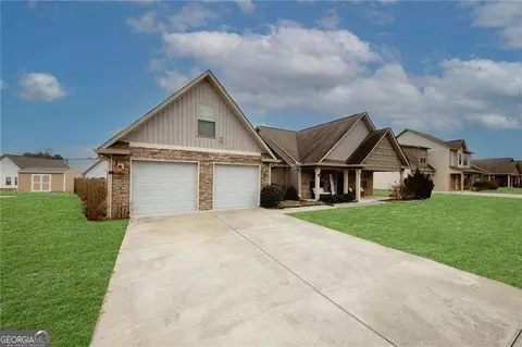 229 Gilmore Cir SW, Calhoun, GA 30701