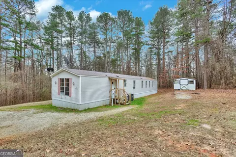 915 Longs Knoll Dr, Walhalla, SC 29691