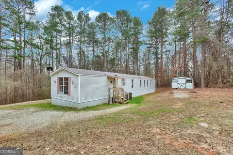 915 Longs Knoll Dr, Walhalla, SC 29691
