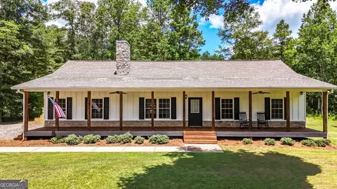 525 Bell Rd, Dallas, GA 30132