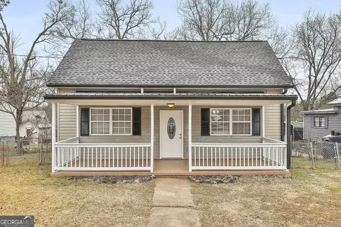 145 Peachtree St, Griffin, GA 30223