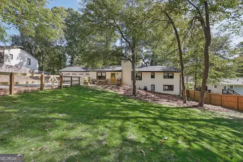 250 E Valley Dr, Marietta, GA 30068 photo 34