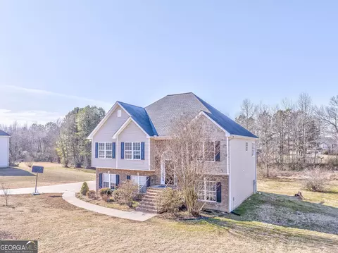 121 Magnolia Dr SE, Calhoun, GA 30701