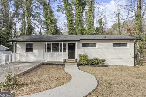 2529 Dale Creek Dr, Atlanta, GA 30318