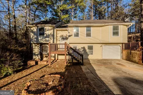 300 Rocky Cove Trl, Lawrenceville, GA 30044