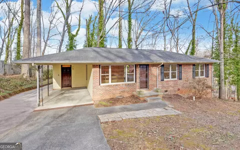 286 Hickory Cir, Toccoa, GA 30577