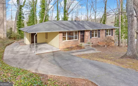 286 Hickory Cir, Toccoa, GA 30577 photo 2