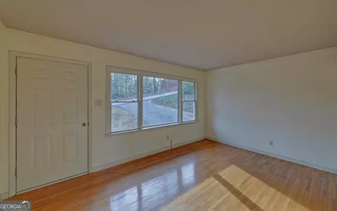 286 Hickory Cir, Toccoa, GA 30577 photo 4