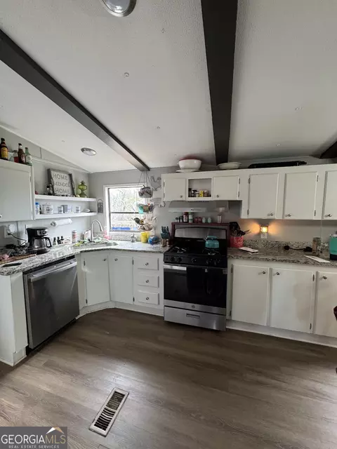 Kitchen - 530 Dot Rd, Bowdon, GA 30108 photo 1 of 2