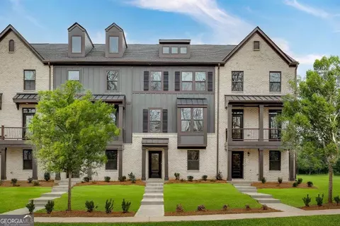 315 Enchanted Ct, Fayetteville, GA 30214