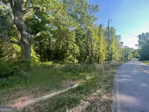 785 Aj Irvin, Talmo, GA 30575