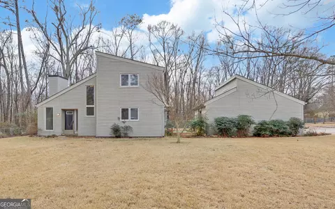 208 Defoor Rd, Toccoa, GA 30577