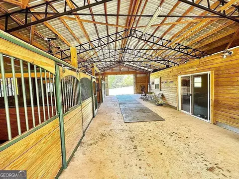 Entry Way - 1150 Sutton Rd, Demorest, GA 30535 photo 3 of 3