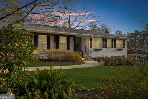 496 Longview Dr, Norcross, GA 30071