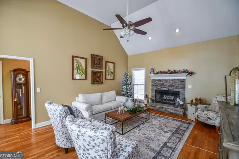 68 Glencrest Dr, Commerce, GA 30529 photo 13