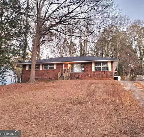 485 Evergreen Dr, Forest Park, GA 30297
