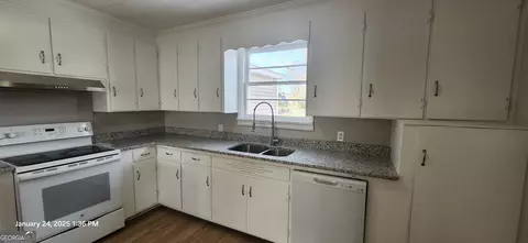 Other - 407 E Pine St, Vienna, GA 31092 photo 3 of 11