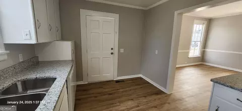 Entry Way - 407 E Pine St, Vienna, GA 31092 photo 1 of 5
