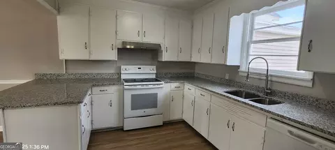 Other - 407 E Pine St, Vienna, GA 31092 photo 2 of 11