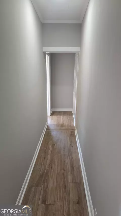 Entry Way - 407 E Pine St, Vienna, GA 31092 photo 5 of 5