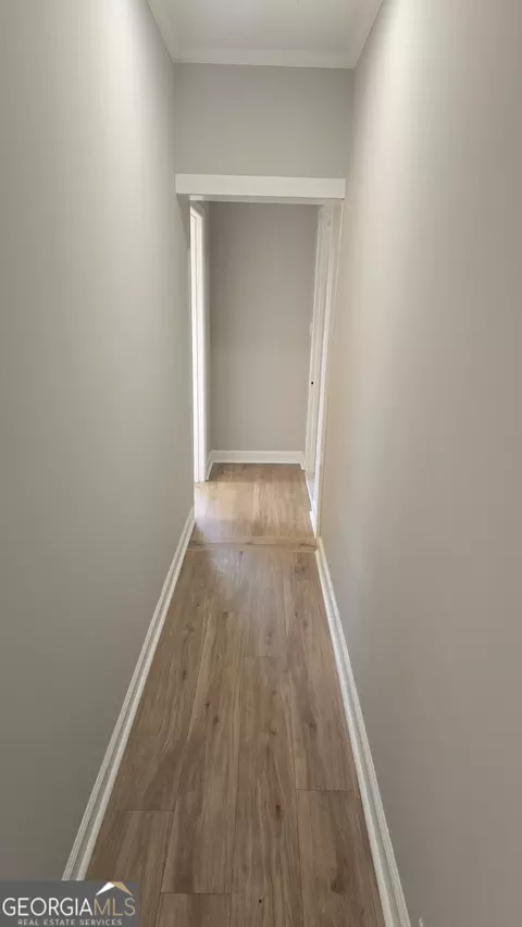 Entry Way - 407 E Pine St, Vienna, GA 31092 photo 4 of 5
