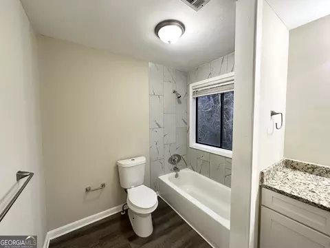 Bath - 3880 Springleaf Ct, Stone Mountain, GA 30083 photo 1 of 4