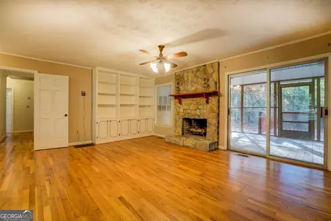 Living - 155 Island Shoals Rd, Covington, GA 30016 photo 5 of 12