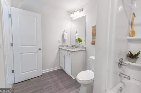 Bath - 11563 Chatham Dr #30, Hampton, GA 30228 photo 2 of 3