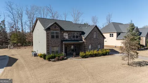 Exterior - 160 Traditions Ln, Hampton, GA 30228 photo 3 of 4