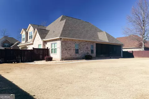 Exterior - 202 Stacy Ln, Warner Robins, GA 31088 photo 3 of 5