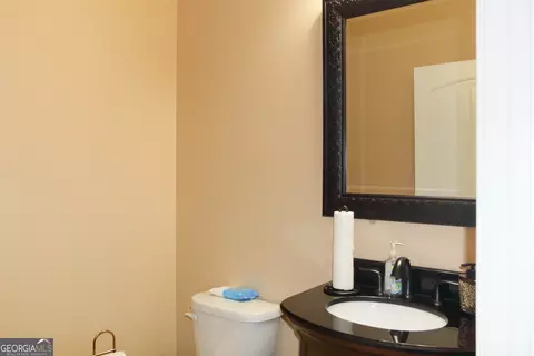 Bath - 202 Stacy Ln, Warner Robins, GA 31088 photo 9 of 11