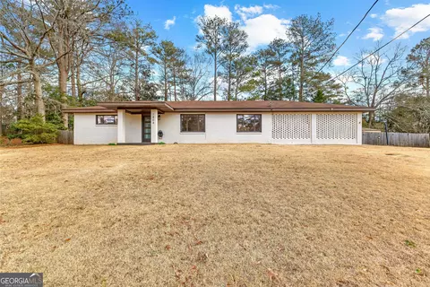 1404 N 8th Ave, Lanett, AL 36863