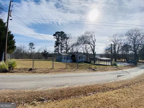 102 Pruitt Dr, Toccoa, GA 30577 photo 5