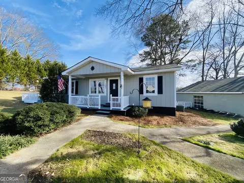 102 Pruitt Dr, Toccoa, GA 30577 photo 3